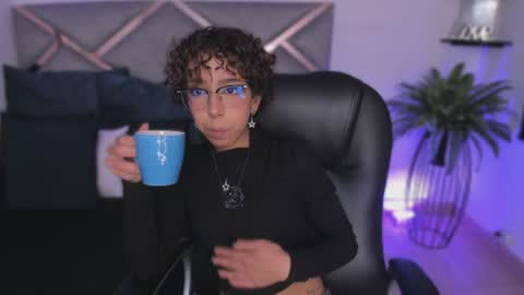 SANDRA online show from May 21, 2026, 2:40 am