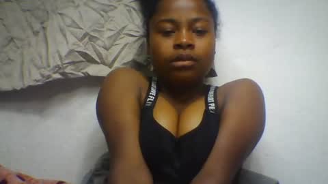 sandraalyd online show from July 16, 2026, 5:35 am