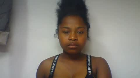 sandraalyd online show from July 18, 2026, 3:49 pm