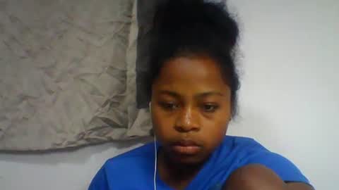sandraalyd online show from July 23, 2026, 5:22 pm