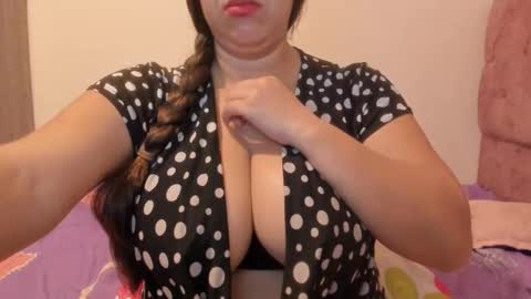 Snapshot of sandraclarkx69 chatting on May 13, 2026, 12:57 pm sandraclarkx69 online show from May 13, 2026, 12:57 pm