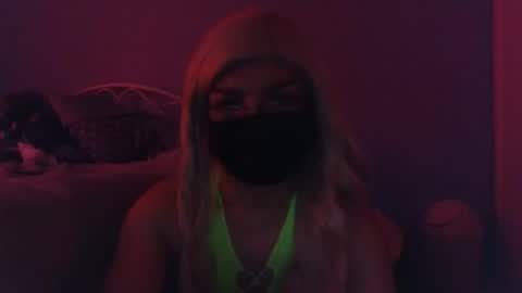 Sandra online show from December 5, 2024, 11:07 pm