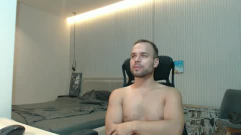 DeAlex online show from September 17, 2025, 8:43 pm