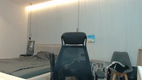 DeAlex online show from October 8, 2025, 9:18 am