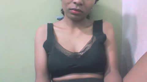 sandy735579 online show from March 16, 2026, 5:50 pm