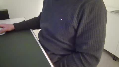 Snapshot of sandydk chatting on February 17, 2025, 8:47 pm sandydk online show from February 17, 2025, 8:47 pm