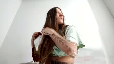 Sandy online show from February 21, 2025, 6:15 pm