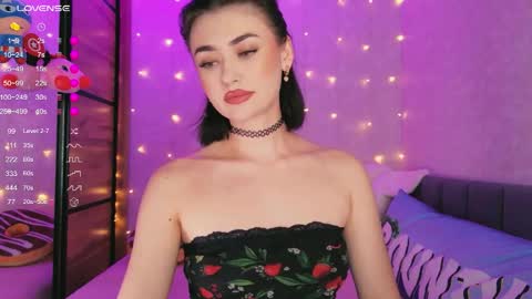 Sandy online show from May 11, 2026, 1:33 am