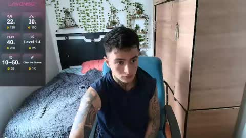 santi_ss online show from April 19, 2026, 5:01 pm
