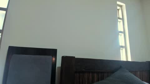 santi_twink19 online show from October 13, 2025, 2:50 pm