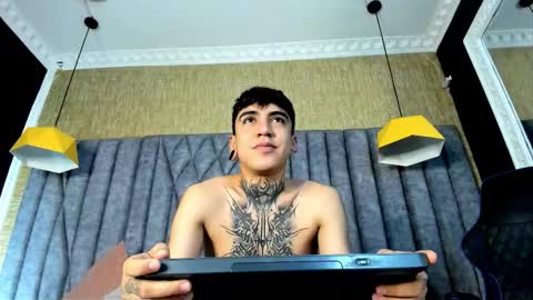 SantiAbader online show from October 21, 2025, 11:44 am