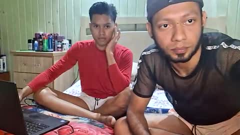 Snapshot of santiago_0029 chatting on September 21, 2025, 1:40 am Santhiago online show from September 21, 2025, 1:40 am