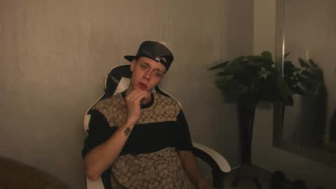 Snapshot of santiceballo chatting on September 14, 2025, 4:33 am Julius Novachrono online show from September 14, 2025, 4:33 am