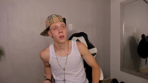 Snapshot of santiceballo chatting on September 21, 2025, 7:26 pm Julius Novachrono online show from September 21, 2025, 7:26 pm