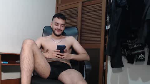 Snapshot of santiexxx chatting on October 19, 2025, 3:07 am santiexxx online show from October 19, 2025, 3:07 am