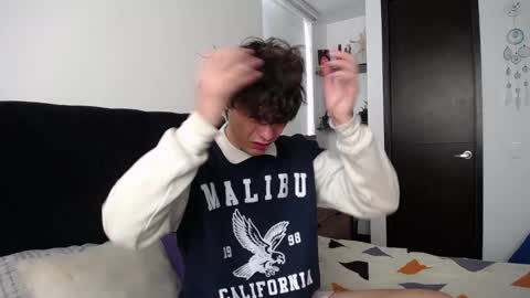 Santii online show from February 3, 2025, 1:19 pm