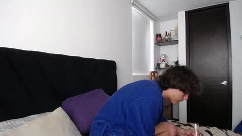 Santii online show from March 4, 2025, 3:15 pm