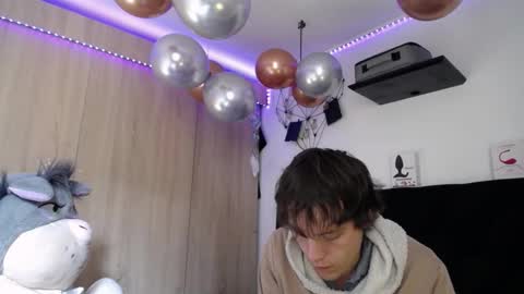 Santii online show from January 16, 2026, 8:57 pm