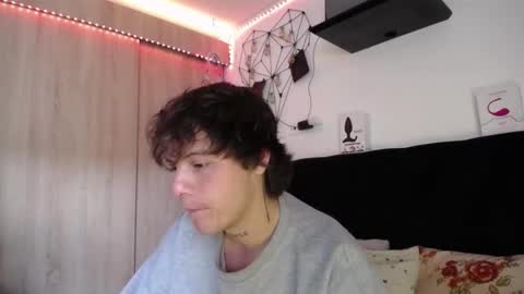 Santii online show from February 21, 2026, 2:29 pm