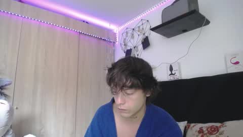 Santii online show from April 1, 2026, 12:28 pm