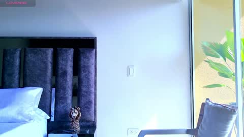 Snapshot of santin_seans chatting on April 25, 2026, 2:03 pm Santiago Seans online show from April 25, 2026, 2:03 pm