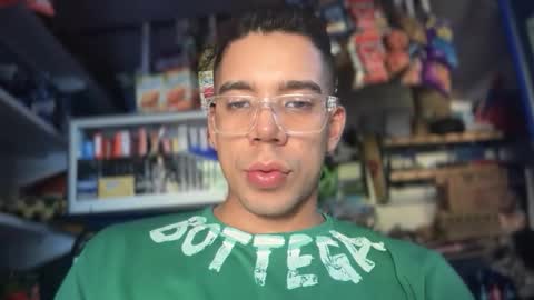 Snapshot of santoxxxkinney chatting on January 17, 2026, 9:40 pm santoxxxkinney online show from January 17, 2026, 9:40 pm