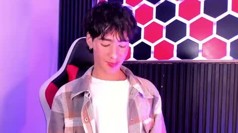 Santy  online show from June 5, 2026, 3:57 am