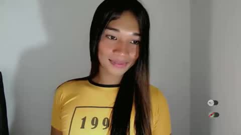 Snapshot of sanya_morenaxx chatting on April 2, 2026, 8:34 am sanya_morenaxx online show from April 2, 2026, 8:34 am
