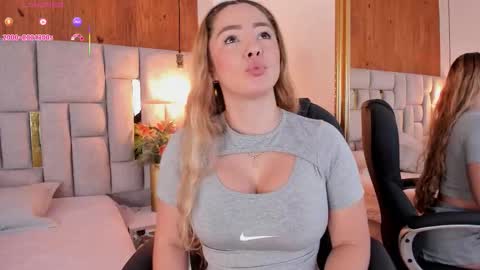 Saori  online show from November 3, 2025, 11:55 am