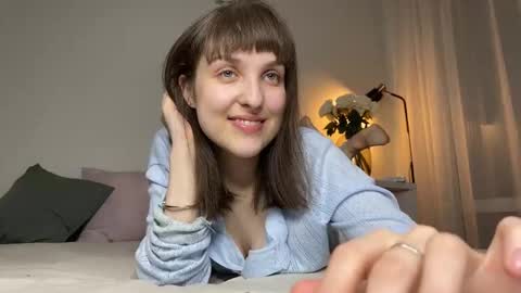 Snapshot of saphirree chatting on November 10, 2025, 11:26 pm Anny online show from November 10, 2025, 11:26 pm