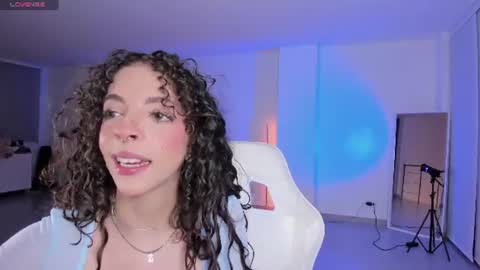 Snapshot of sapphire_venus chatting on June 15, 2026, 12:57 am Valerin online show from June 15, 2026, 12:57 am