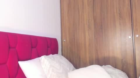 Sara online show from February 24, 2025, 4:26 pm