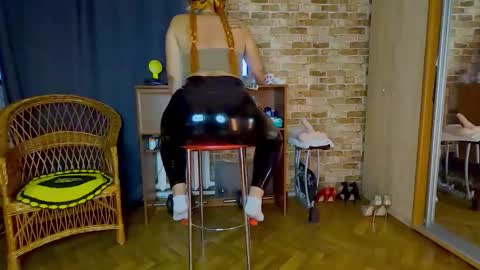 Snapshot of sara__foxy chatting on May 24, 2026, 2:27 am sara foxy online show from May 24, 2026, 2:27 am