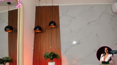 S A R A  G  online show from March 2, 2026, 7:15 am