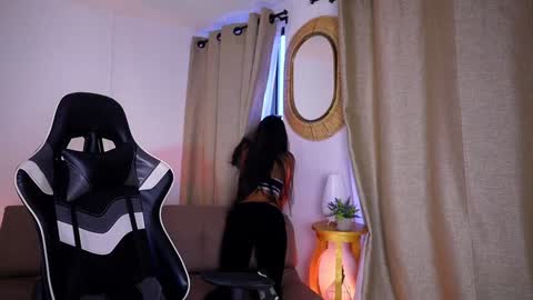 Sara  online show from December 14, 2024, 12:44 pm