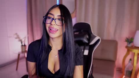 Sara  online show from January 10, 2025, 12:36 pm