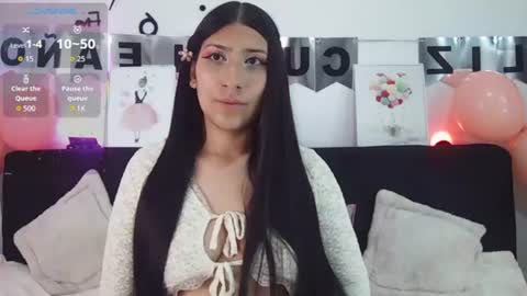 Snapshot of sara_blum_ chatting on June 12, 2026, 9:25 pm SARA online show from June 12, 2026, 9:25 pm
