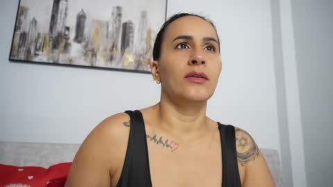   online show from October 13, 2025, 12:05 pm