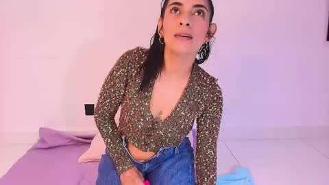 Sara Cook online show from May 16, 2026, 12:04 pm