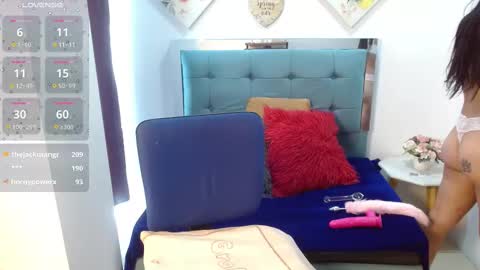 Sara online show from September 13, 2025, 7:57 pm