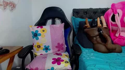 Snapshot of sara_greyx chatting on January 8, 2025, 10:27 pm Sara Greyx online show from January 8, 2025, 10:27 pm