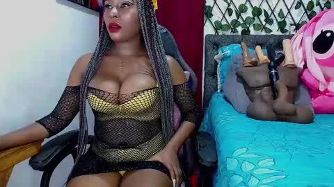 Snapshot of sara_greyx chatting on February 24, 2025, 2:15 pm Sara Greyx online show from February 24, 2025, 2:15 pm