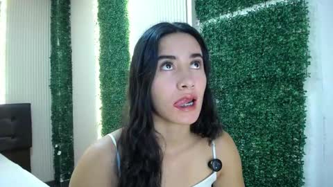 Sara online show from May 24, 2026, 12:43 pm