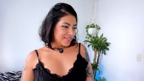 Snapshot of sara_jules_ chatting on May 30, 2026, 2:47 pm Sara Jules online show from May 30, 2026, 2:47 pm