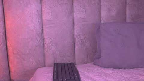 sara_lopee1 online show from May 11, 2026, 4:04 pm