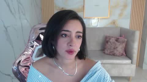 Snapshot of sara_lopez_s chatting on October 17, 2025, 1:57 pm Sara online show from October 17, 2025, 1:57 pm