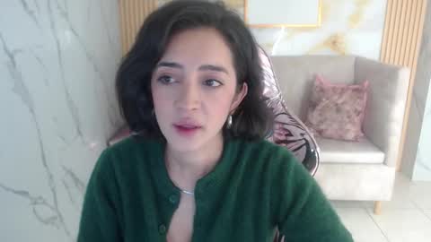 Snapshot of sara_lopez_s chatting on October 18, 2025, 1:23 pm Sara online show from October 18, 2025, 1:23 pm