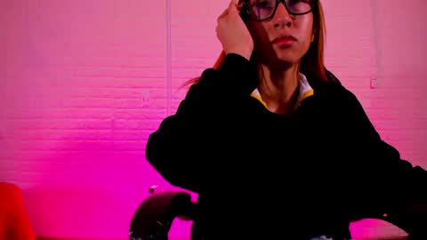 Sara Love online show from May 19, 2026, 2:18 am