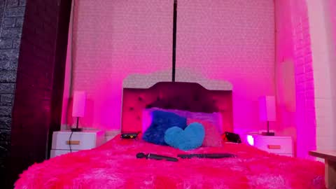 Sara Love online show from May 21, 2026, 2:07 am