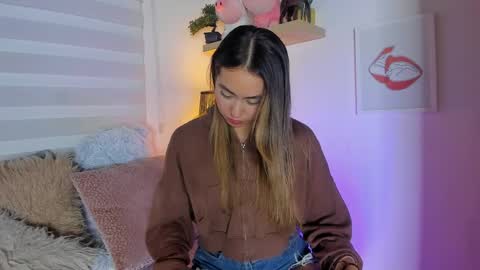 Snapshot of sara_madrid_ chatting on May 3, 2026, 12:11 pm online show from May 3, 2026, 12:11 pm